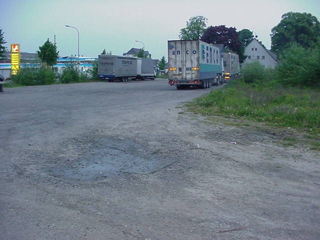 wilder LKW-Parkplatz